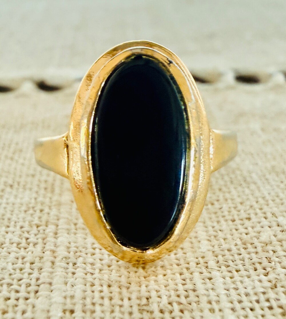 Vintage Gold Tone Black Onyx Cocktail Ring Bezel Set Oval Cabochon Size 5